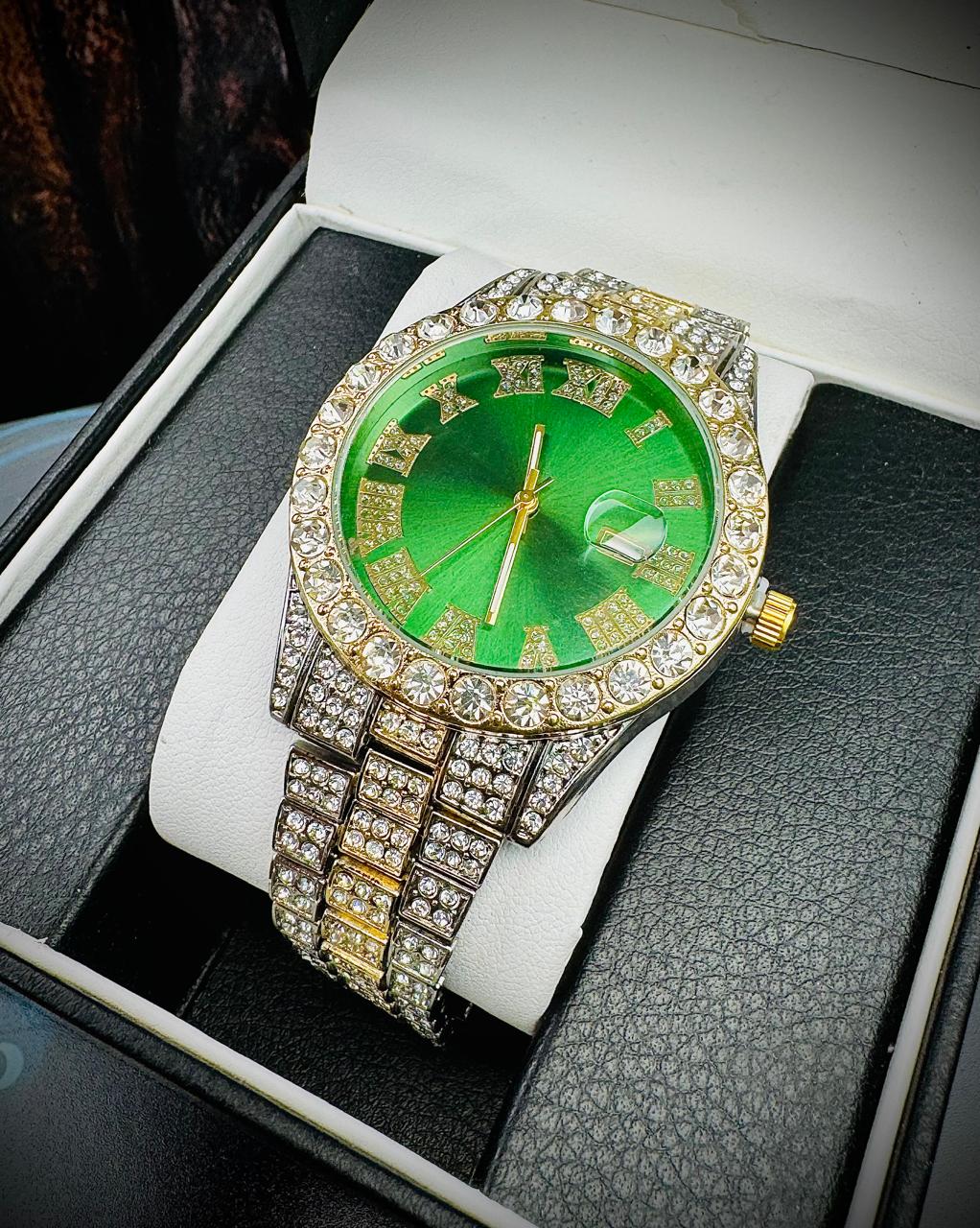 Reloj Cubano – Estilo y Brillo Imponente