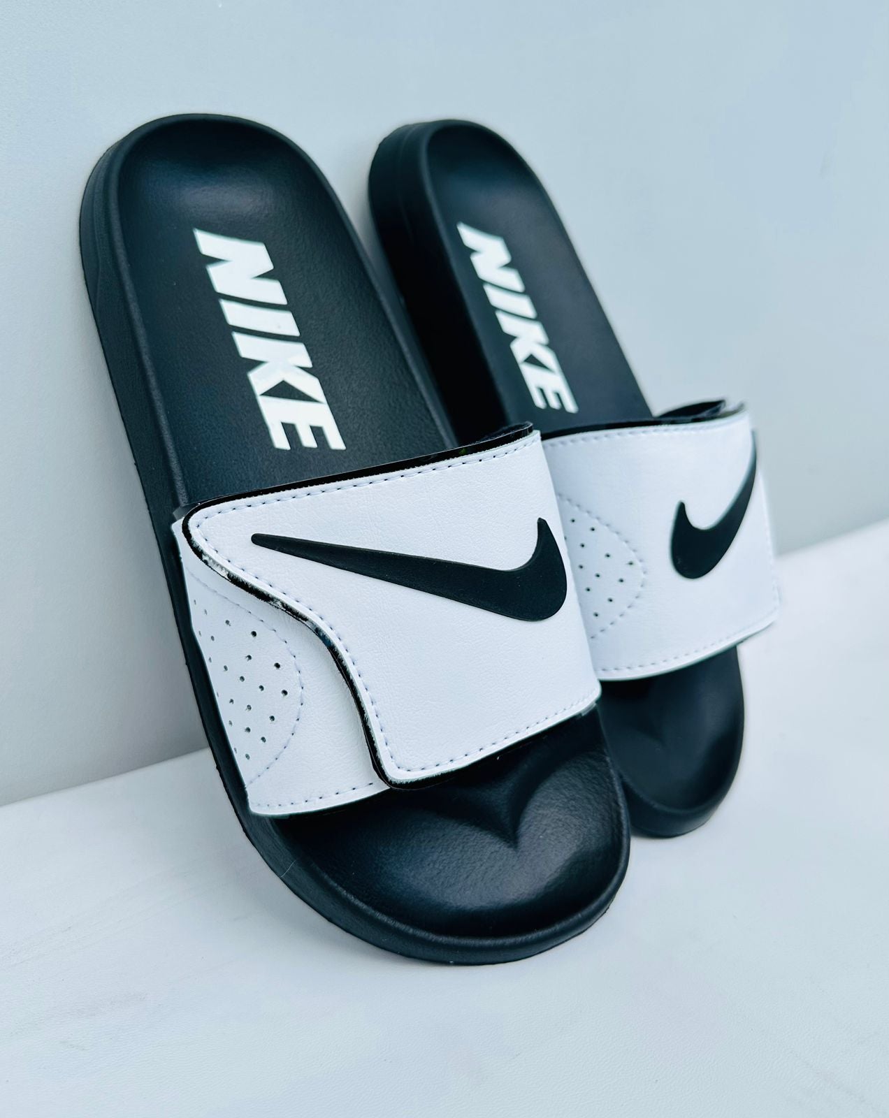 Sandalia Deportiva Tipo Nike – Réplica de Alta Calidad