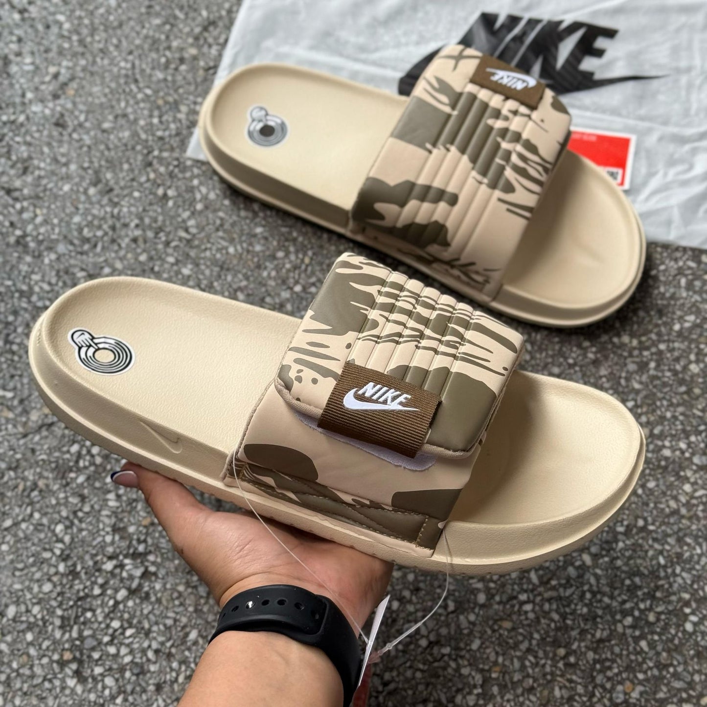 Sandalia Deportiva Estilo Nike con Cierre Mágico – Réplica Premium