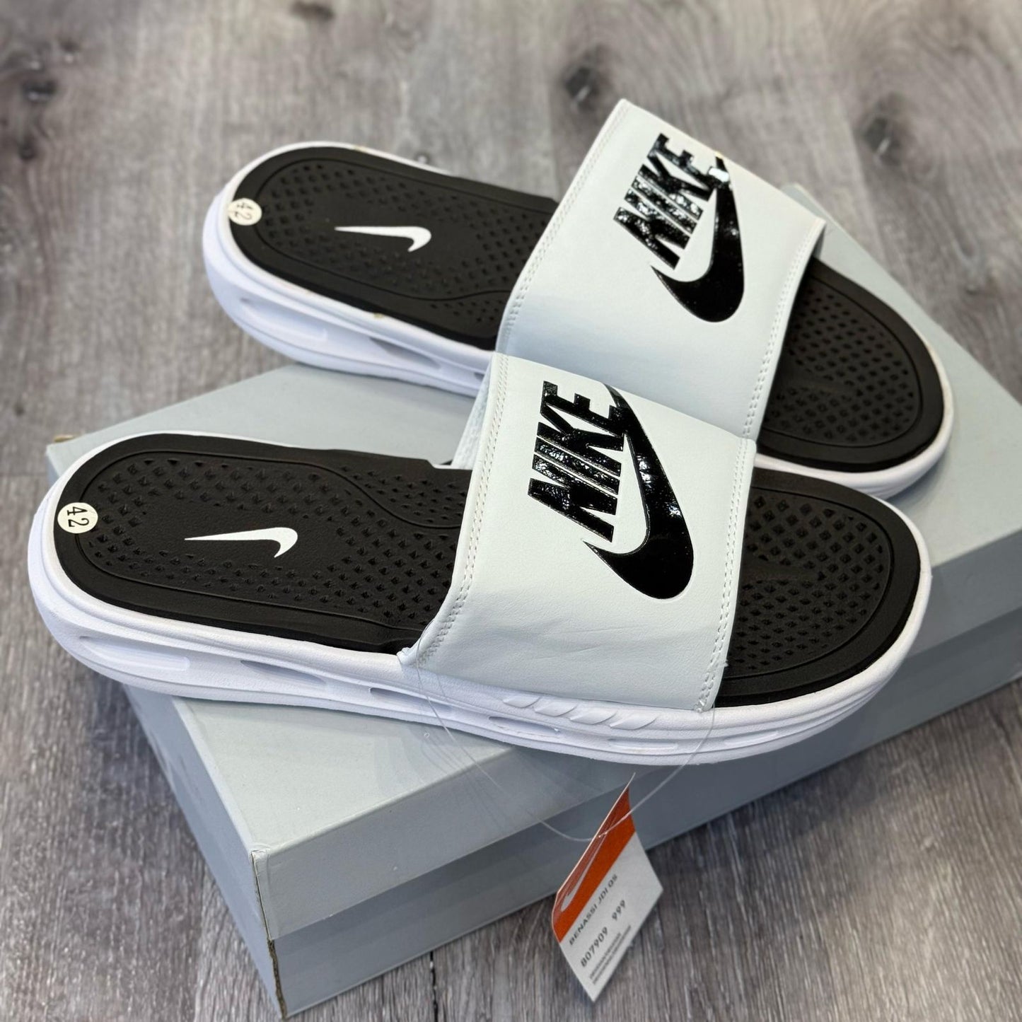 Sandalias Deportivas Estilo Nike – Réplica de Alta Calidad