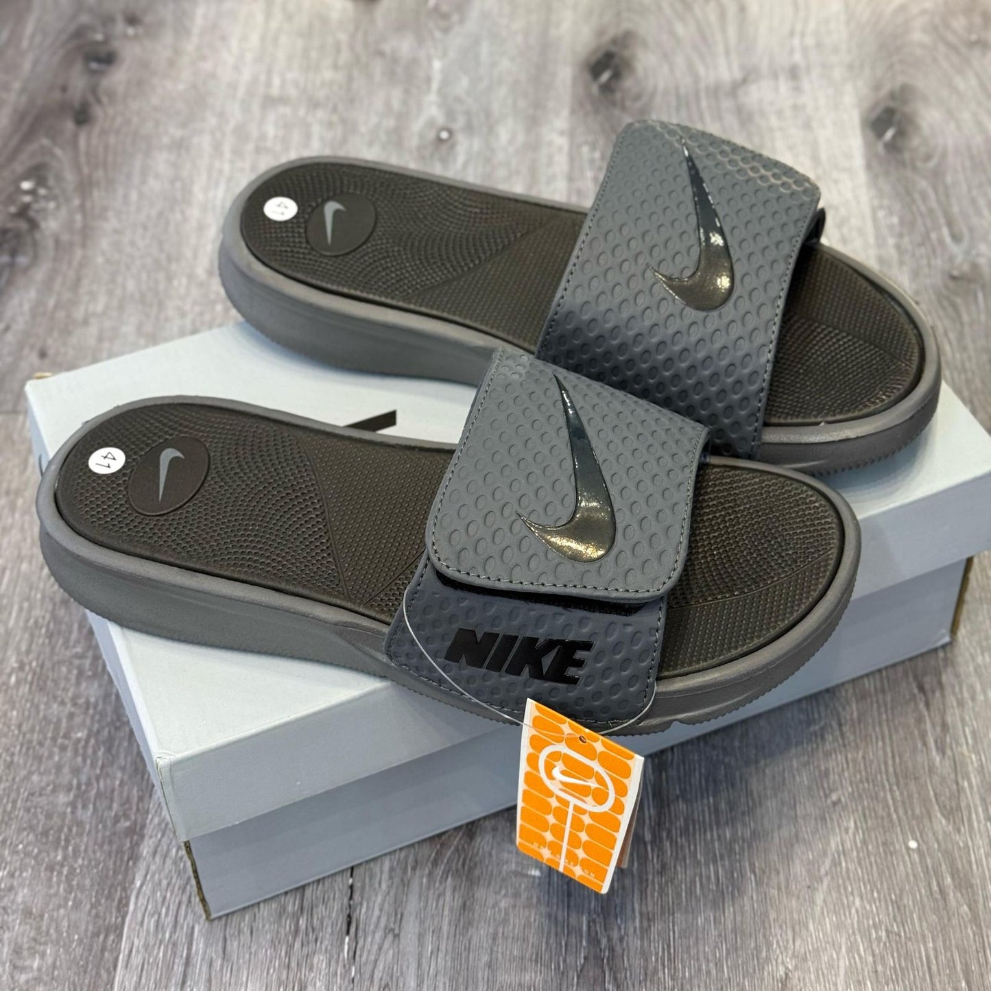 Sandalia Deportiva Estilo Louis Vuitton con Cierre Mágico – Réplica Premium